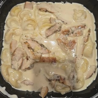 Tortellini Alfredo